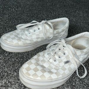 white checkered low vans